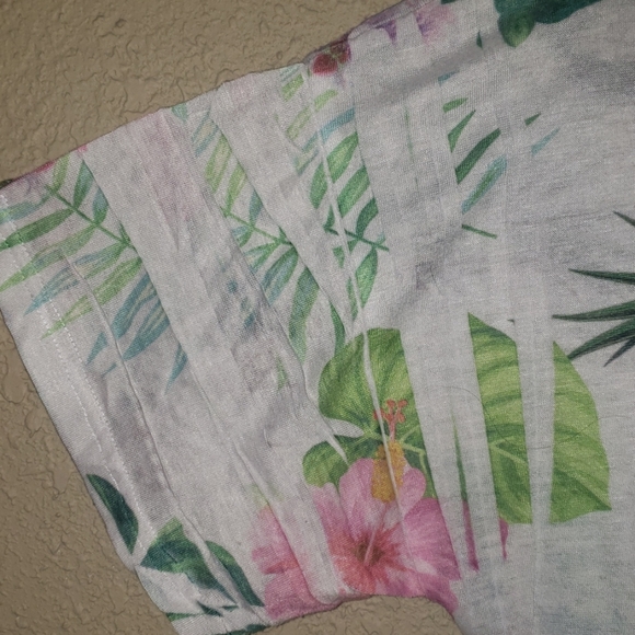 Hawaiian shirt - Picture 4 of 4